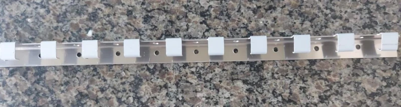 Trilho para divisória